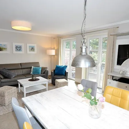 Holiday home Doppelhaushaelfte Auszeitmeer Bohl