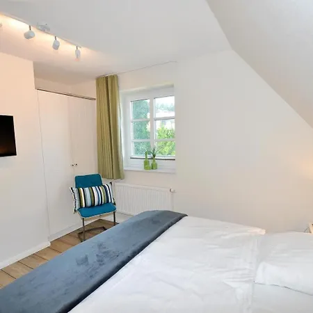 Holiday home Doppelhaushaelfte Auszeitmeer *